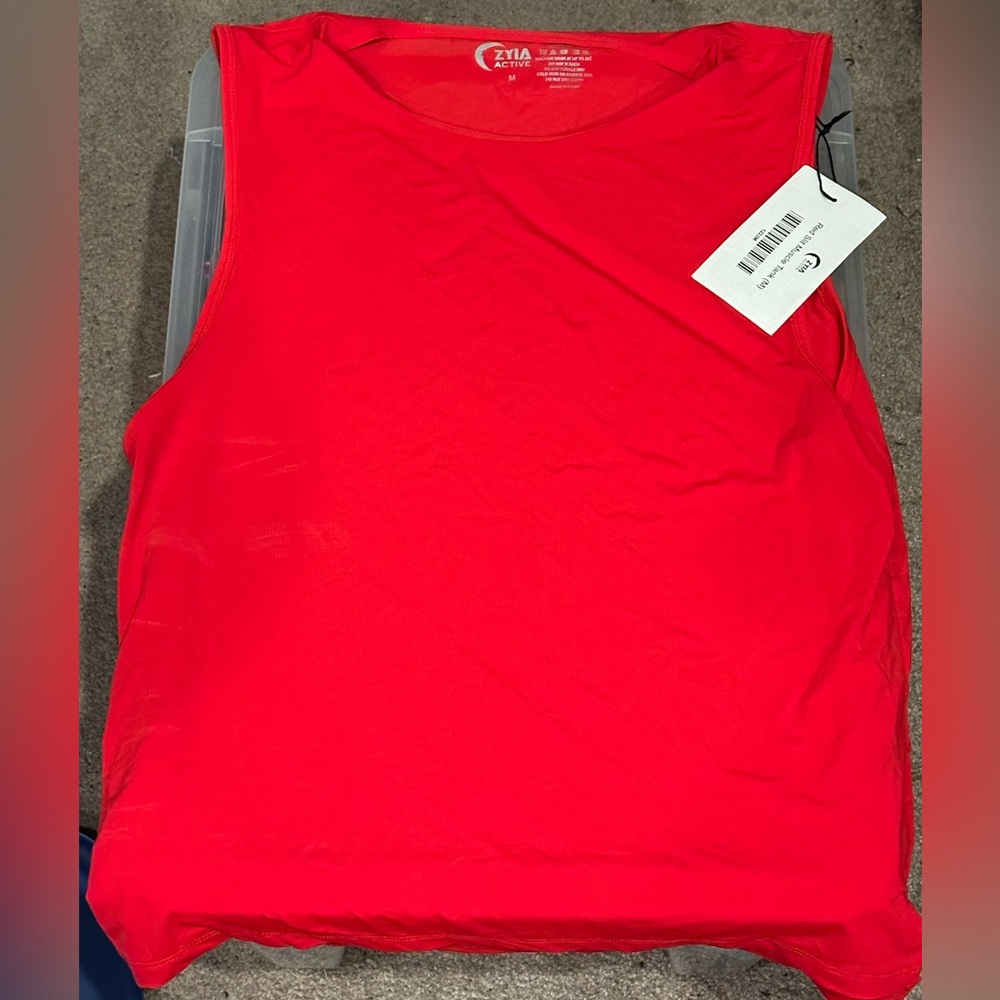 NEW ZYIA SLIT MUSCLE TANK